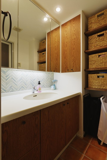 東京都大田区｜マンションリフォーム・リノベーション事例｜タイルをあしらった洗面室