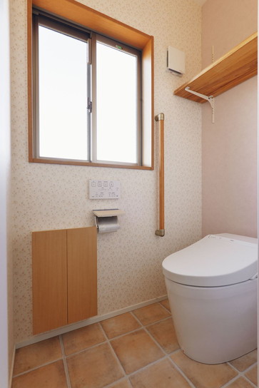 神奈川県川崎市 戸建二世帯住宅 リフォームリノベーション事例｜トイレ室