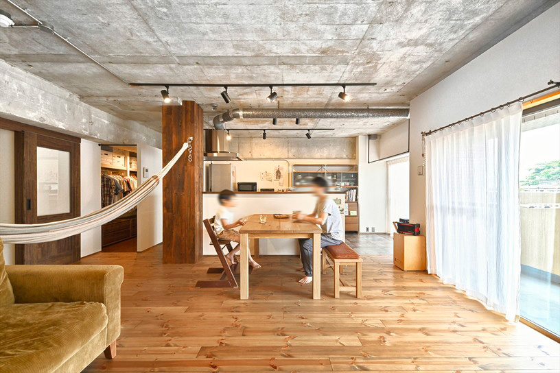オープンな対面キッチンがある開放的なLDK｜神奈川県横浜市マンションリフォーム・リノベーション事例